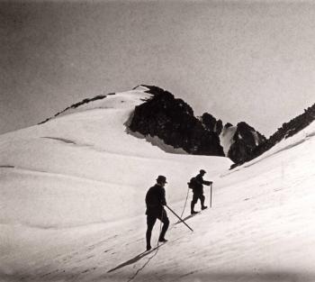 Pic de Coronas, al massís de la Maladeta, Osca, 1914. Fons i autoria: Emili Juncadella Vidal. (CAT AGDB R. 08)