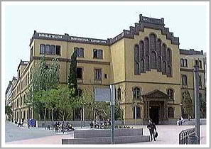 Façana Escola Industrial de Barcelona