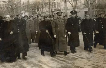 Celebració del quart aniversari de l’arribada de les tropes franquistes a Barcelona, 26 de gener de 1943. Autoria: Joaquín María Domínguez Pont. Fons: Diputació de Barcelona. (CAT AGDB R.11787)